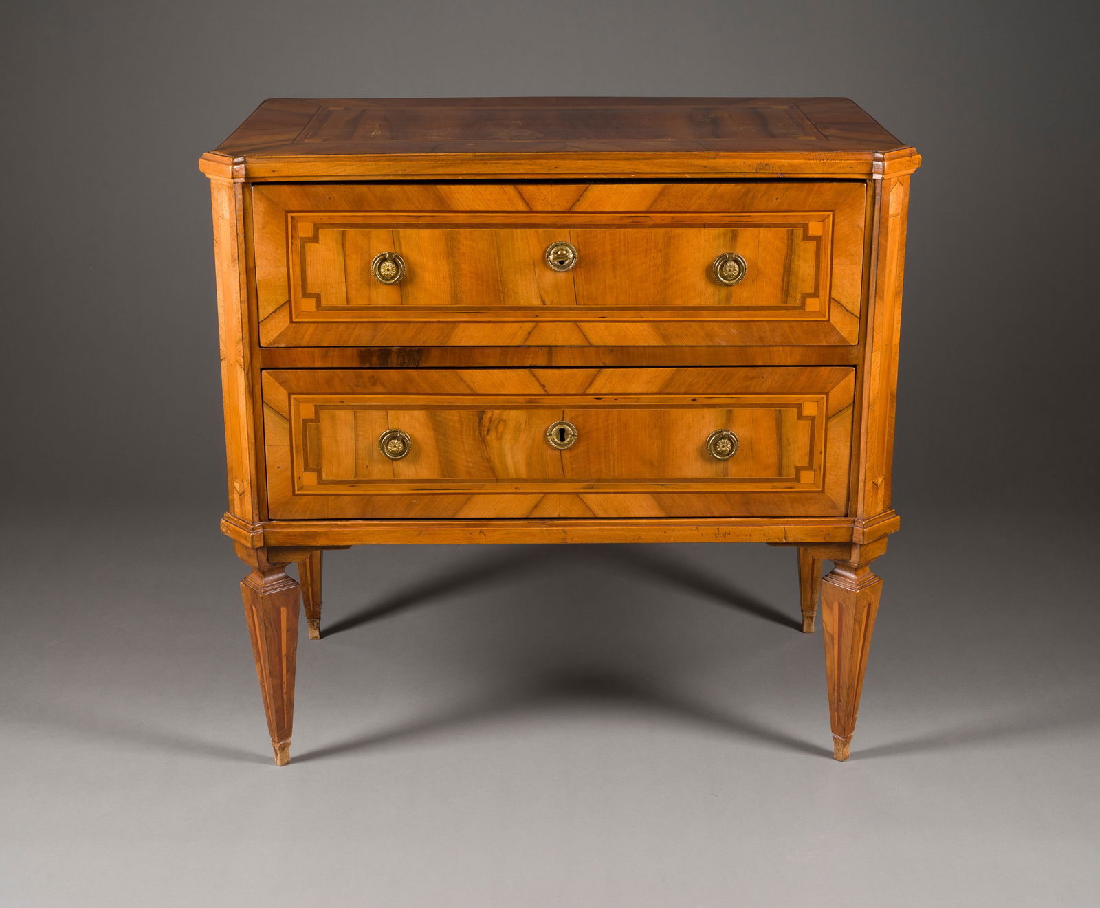 | LOUIS XVI KOMMODE (1 of 1)