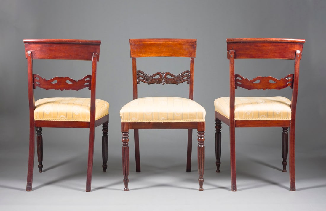 | DREI BIEDERMEIER STÜHLE (1 of 1)