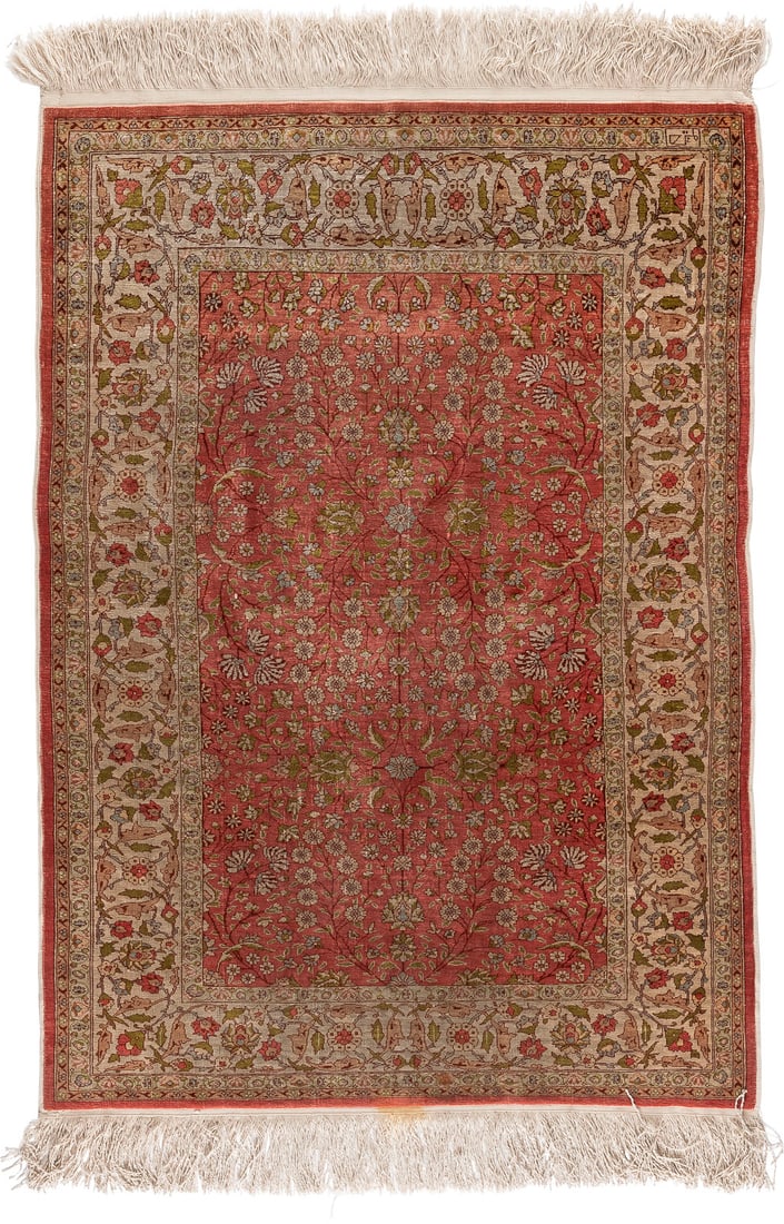 | HEREKE SEIDE: HEREKE SEIDE Türkei, 2.H. 20. Jh. 115 x 81 cm. Gebrauchsspuren.HEREKE SEIDE Türkei, 2.H. 20. Jh.