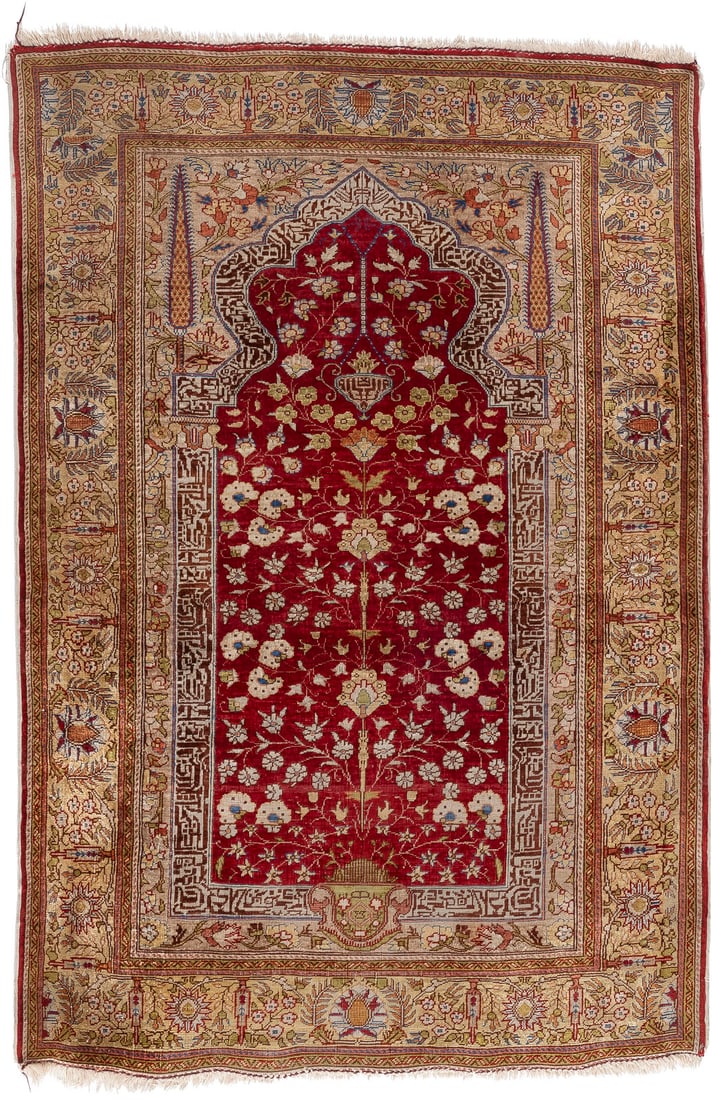 | HEREKE SEIDE: HEREKE SEIDE Türkei, 2.H. 20. Jh. 106 x 72 cm. Gebrauchsspuren.HEREKE SEIDE Türkei, 2.H. 20. Jh.