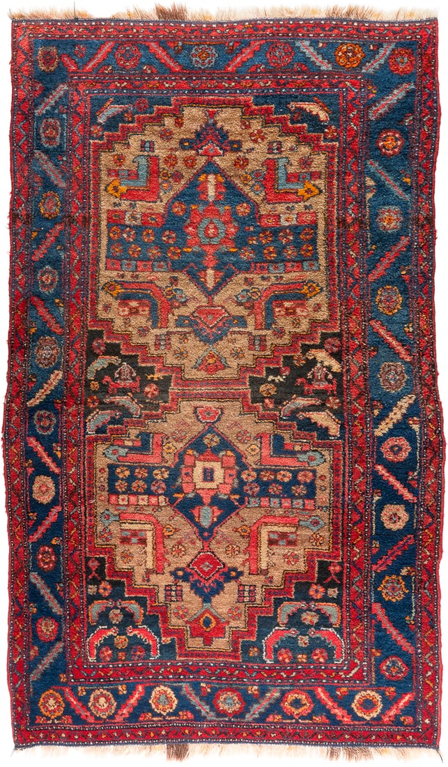 | KURDE: KURDE Persien, ca. 1950 210 x 124 cm. Leichte Gebrauchsspuren.KURDE Persien, ca. 1950