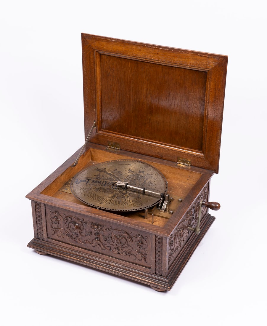 | POLYPHON 'SYMPHONION' MIT 36 LOCHPLATTEN (1 of 3)