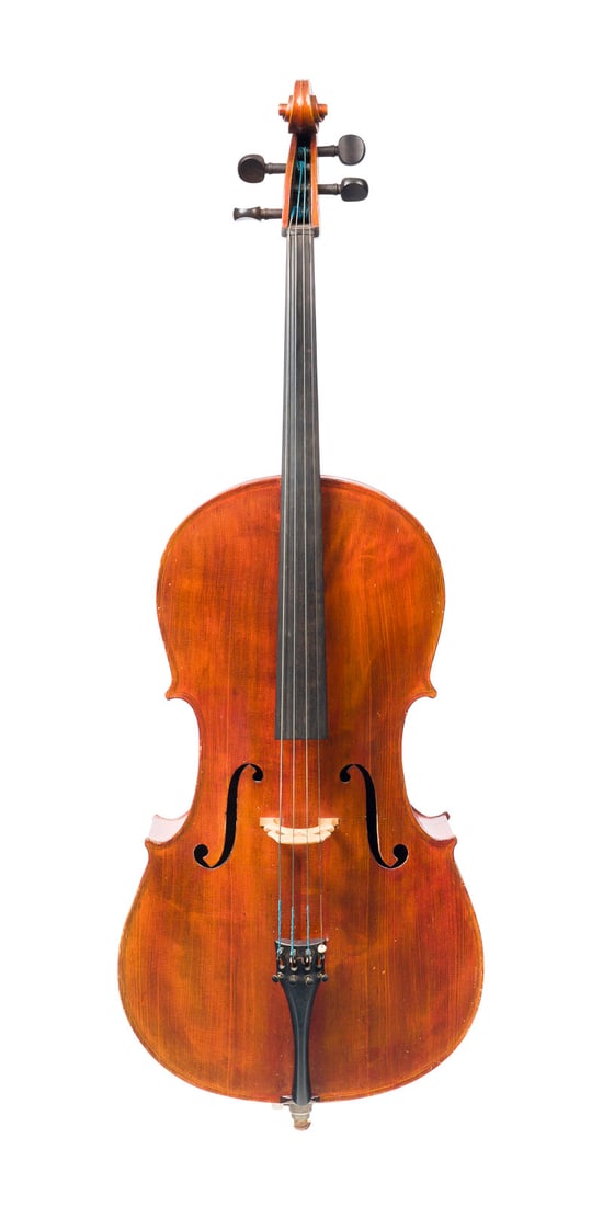 | CELLO: CELLO Anfang, 20. Jh. Zweiteilige Fichtenholzdecke und Ahornboden, hellbrauner Lack, mit Tasche. 4/4 Violoncello, L. 121, Korpusl. 75,5 cm. Ohne Cellozettel. Mensur 68,5, Halsmensur 28, Deckenmensur