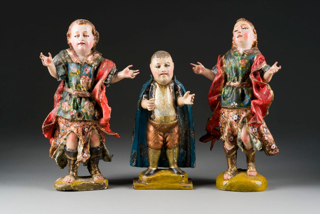 | KONVOLUT VON DREI CHRISTUSKINDFIGUREN (1 of 1)