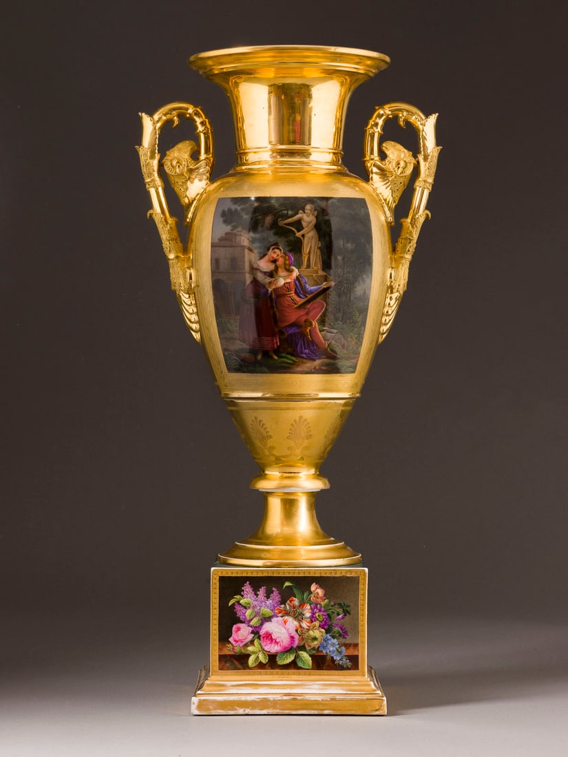 | FEINE UND GROSSE EMPIRE-AMPHOREN-VASE 'RAFFAEL UND SEINE GELIEBTE FORNARINA' (1 of 5)