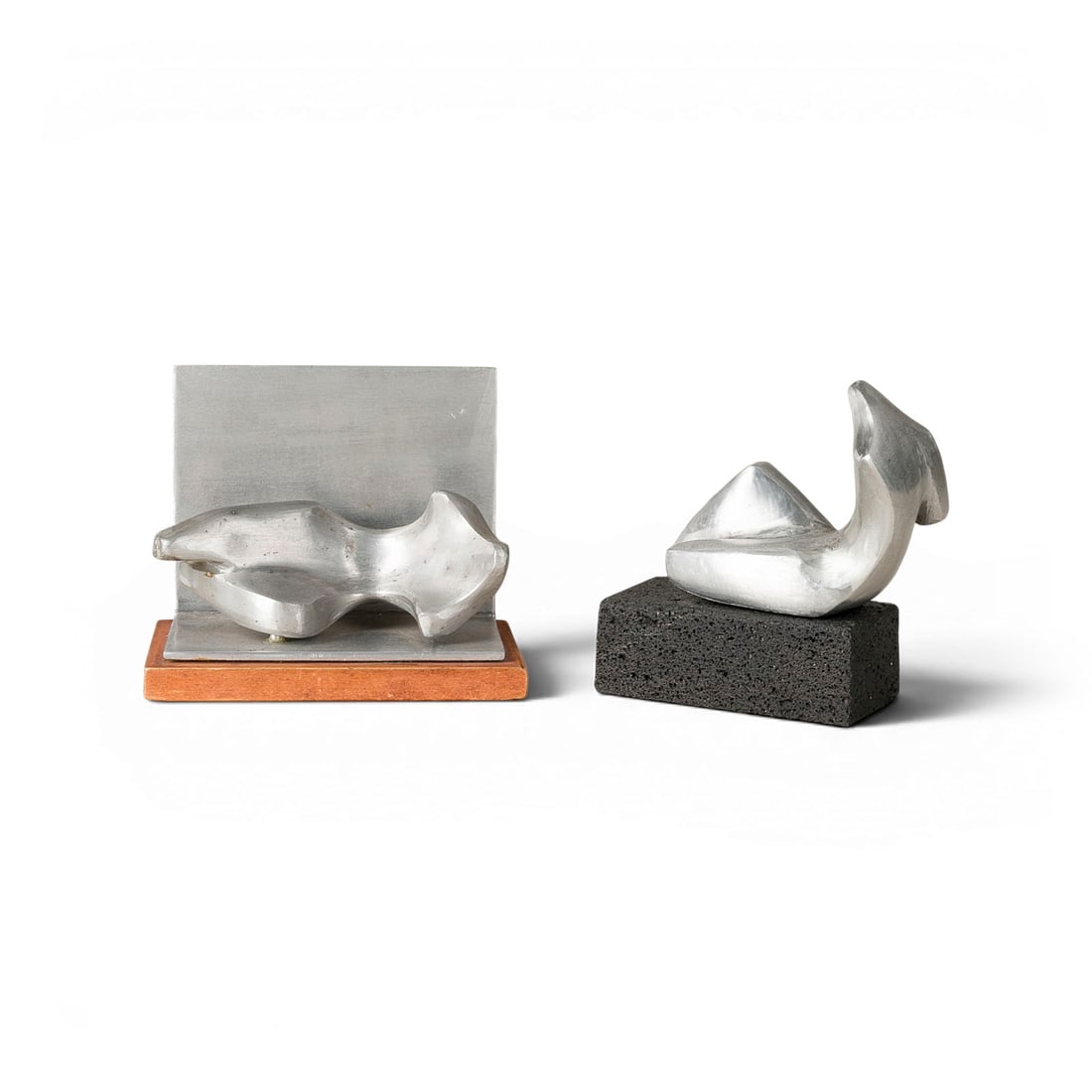 KARL PRASSE | ZWEI SKULPTUREN 'LIEGENDER TORSO' UND 'HALBAUFGERICHTETER TORSO' (1972) (1 of 3)