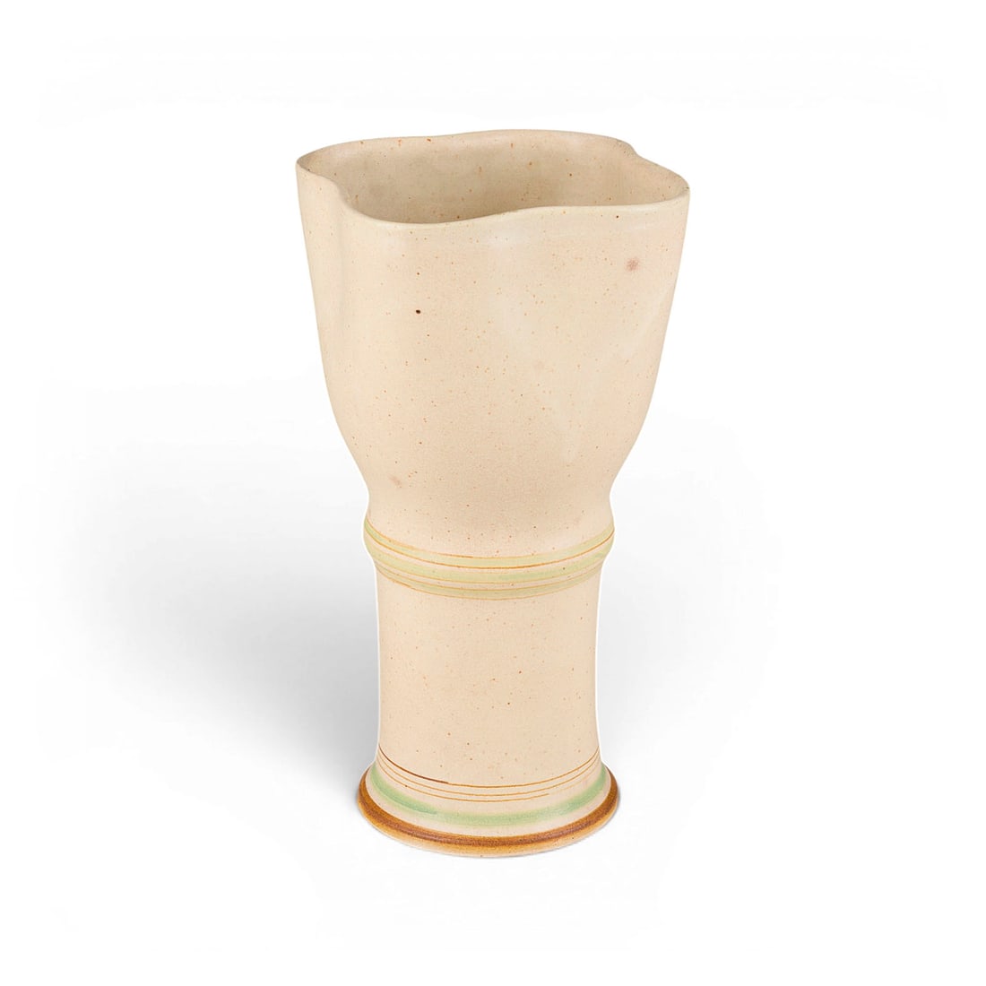WALBURGA KUELZ | VASE: WALBURGA KUELZ 1921 Mittelberg - 2002 Erbach VASE c. 1970/80 Cream-coloured clay, matt beige glaze, delicate brushwork decoration, light green and brown rings. H. 24 cm, D. approx. 14,5 cm. Workshop m