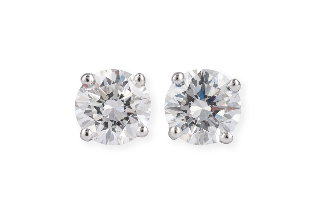 BRILLANT OHRSTECKER 2.02 CT.: BRILLANT OHRSTECKER 2.02 CT. WG 750. D.: ca. 7,4 mm. Ges.-Gew.: ca. 2,1 g. Ohrstecker, besetzt mit Brillanten zus. ca. 2.02 ct. E/VS-SI.