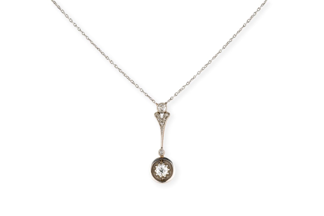 FEINES ART DECO COLLIER (1 of 1)
