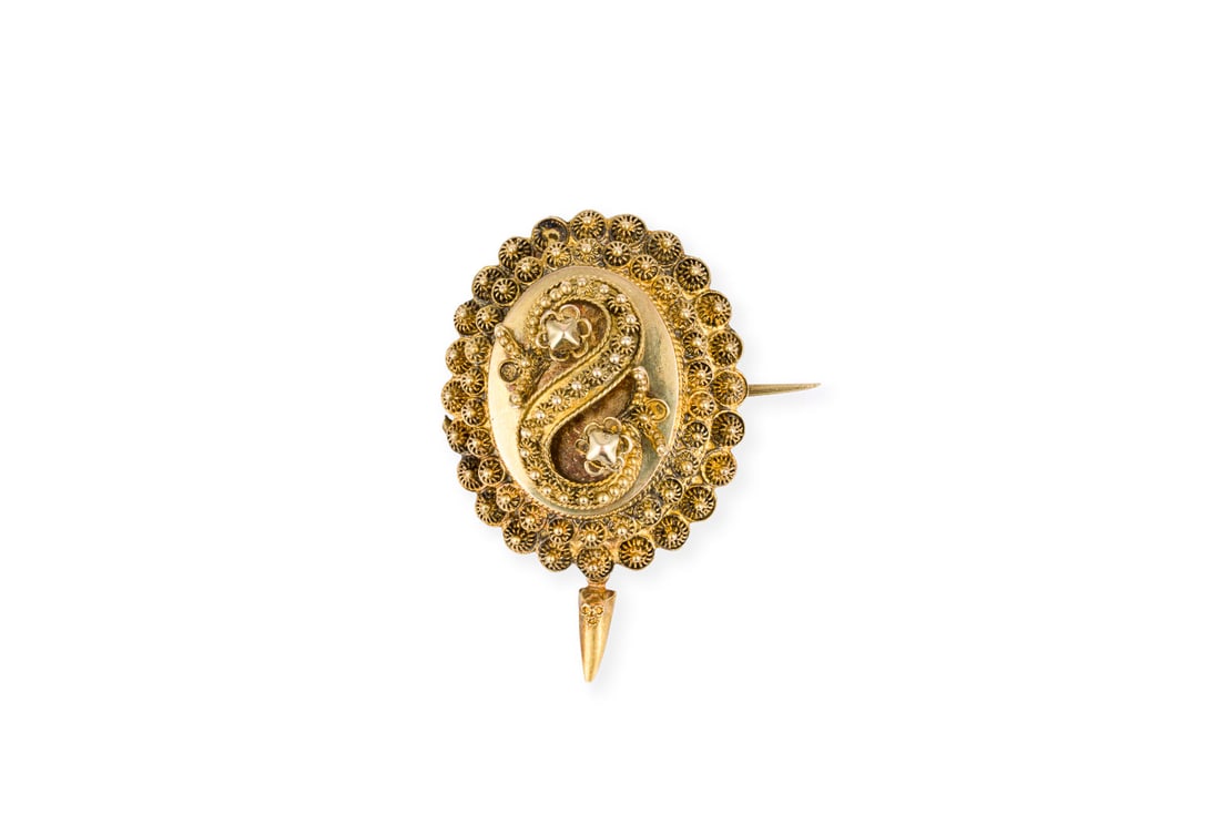 FILIGRANE BROSCHE: FILIGRANE BROSCHE GG 585 (getestet). Masse: ca. 27,2 x 22,5 mm. Ges.-Gew.: ca. 3,6 g.