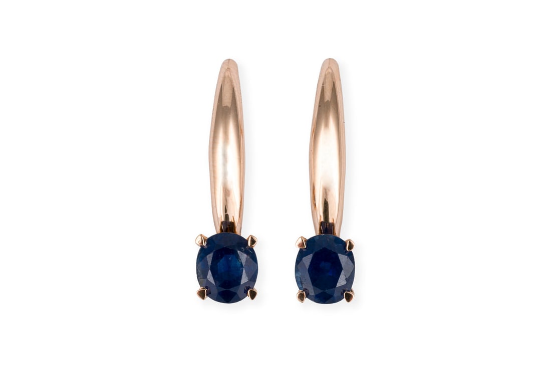 SAPHIR OHRRINGE: SAPHIR OHRRINGE RG 585. Masse: ca. 22,0 x 5,4 mm. Ges.-Gew.: ca. 4,1 g. Ohrhaenger, besetzt mit Saphiren zus. ca. 1.94 ct.