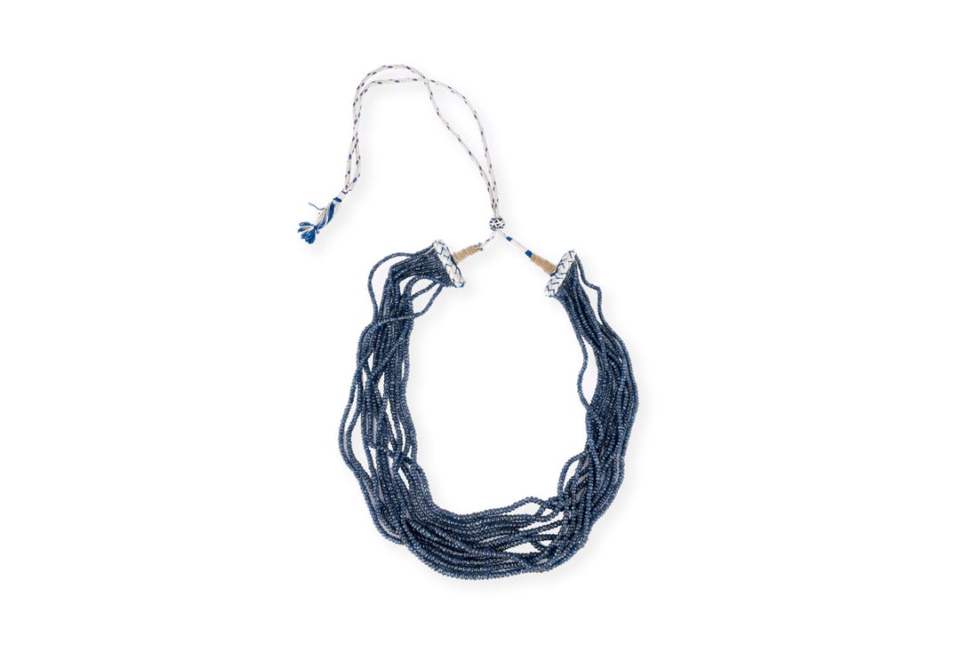 MEHRSTRAENGIGES INDISCHES SAPHIR COLLIER (1 of 1)