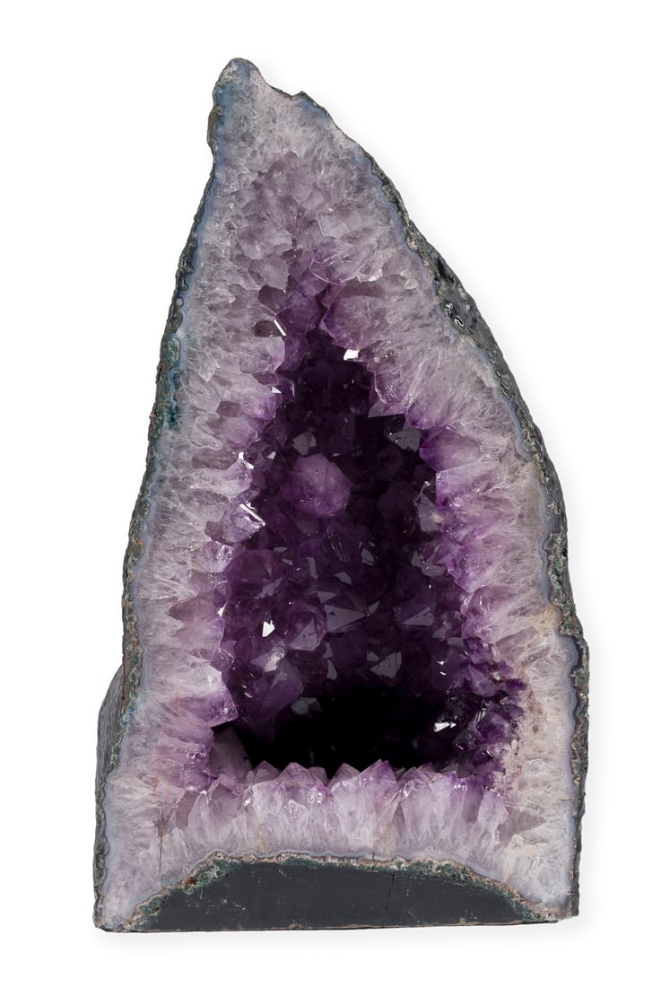 AMETHYST DRUSE: AMETHYST DRUSE ca. 47,0 x 26,0 cm. Amethyst Druse