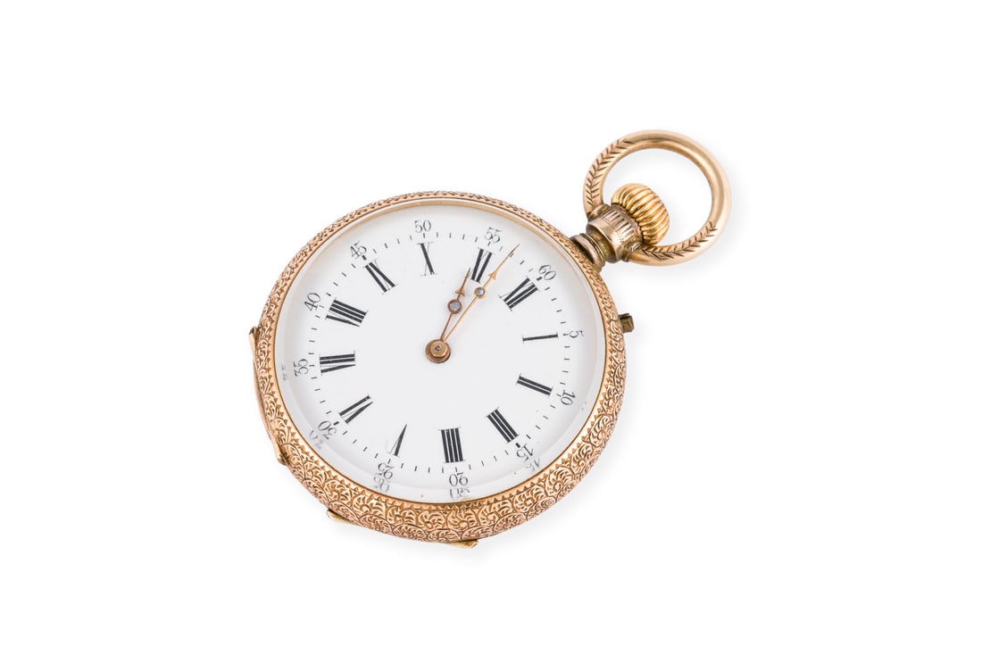ZISELIERTE TASCHENUHR: ZISELIERTE TASCHENUHR Handaufzug (Nicht auf Funktion geprueft). GG 585. Masse: ca. 51,0 x 34,5 mm. Ges.-Gew.: ca. 31,9 g. Ziselierte Taschenuhr.