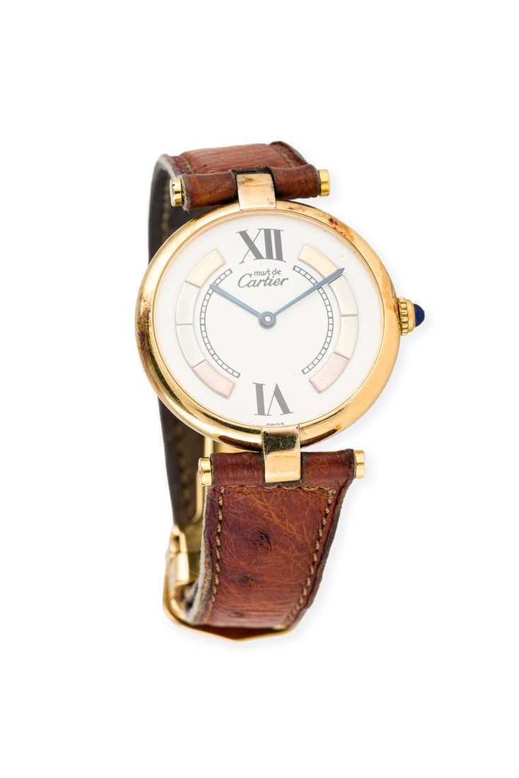 'CARTIER' VERMEIL ARMBANDUHR: CARTIER' VERMEIL ARMBANDUHR Referenznummer: 122752, 590003. Quarz (Nicht auf Funktion geprueft). AG 925. D.: ca. 30,0 mm. Ges.-Gew.: ca. 29,0 g. Min best. und ber.