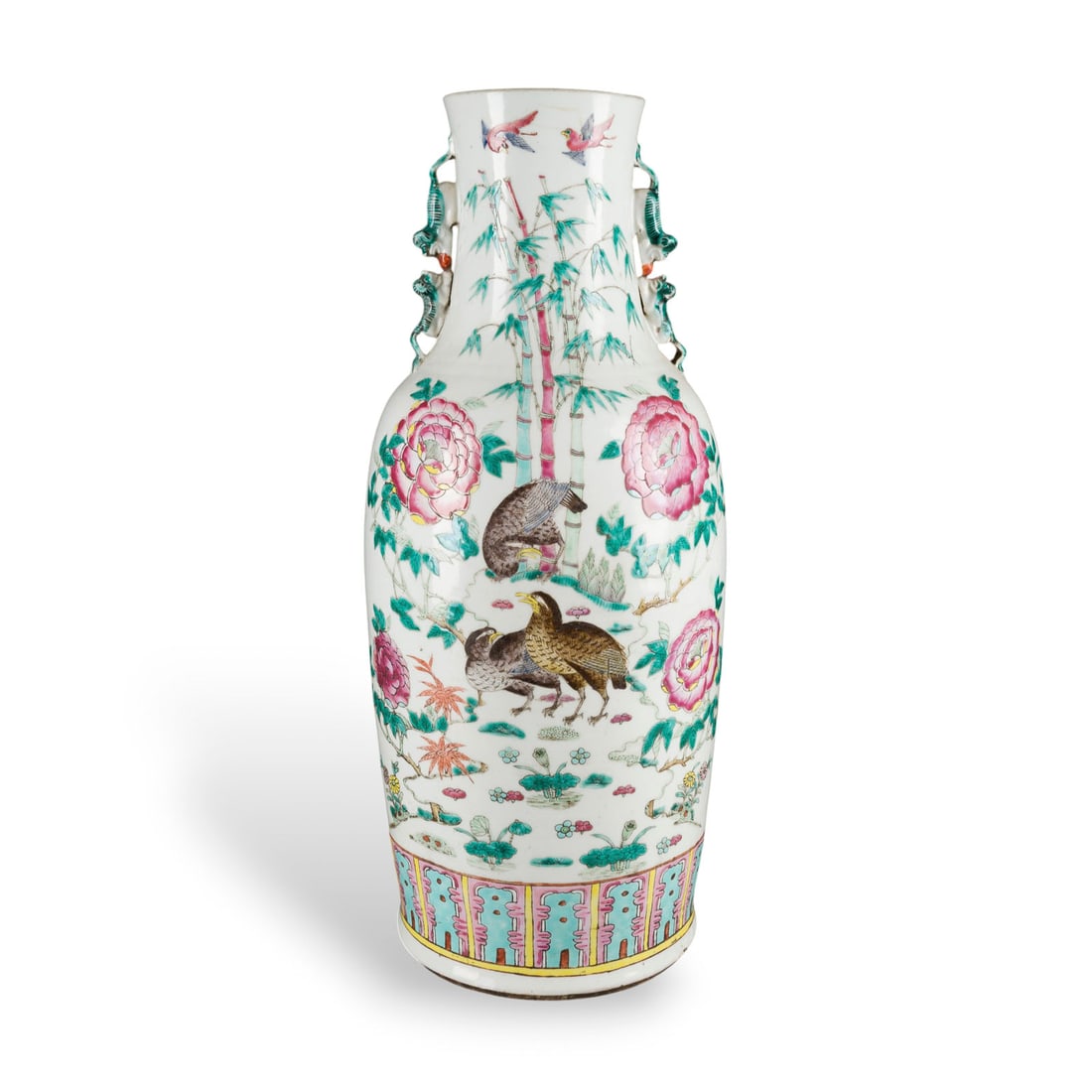 EINE FAMILLE-ROSE-VASE MIT DARSTELLUNG VON 'AN JU LE YE' (1 of 2)