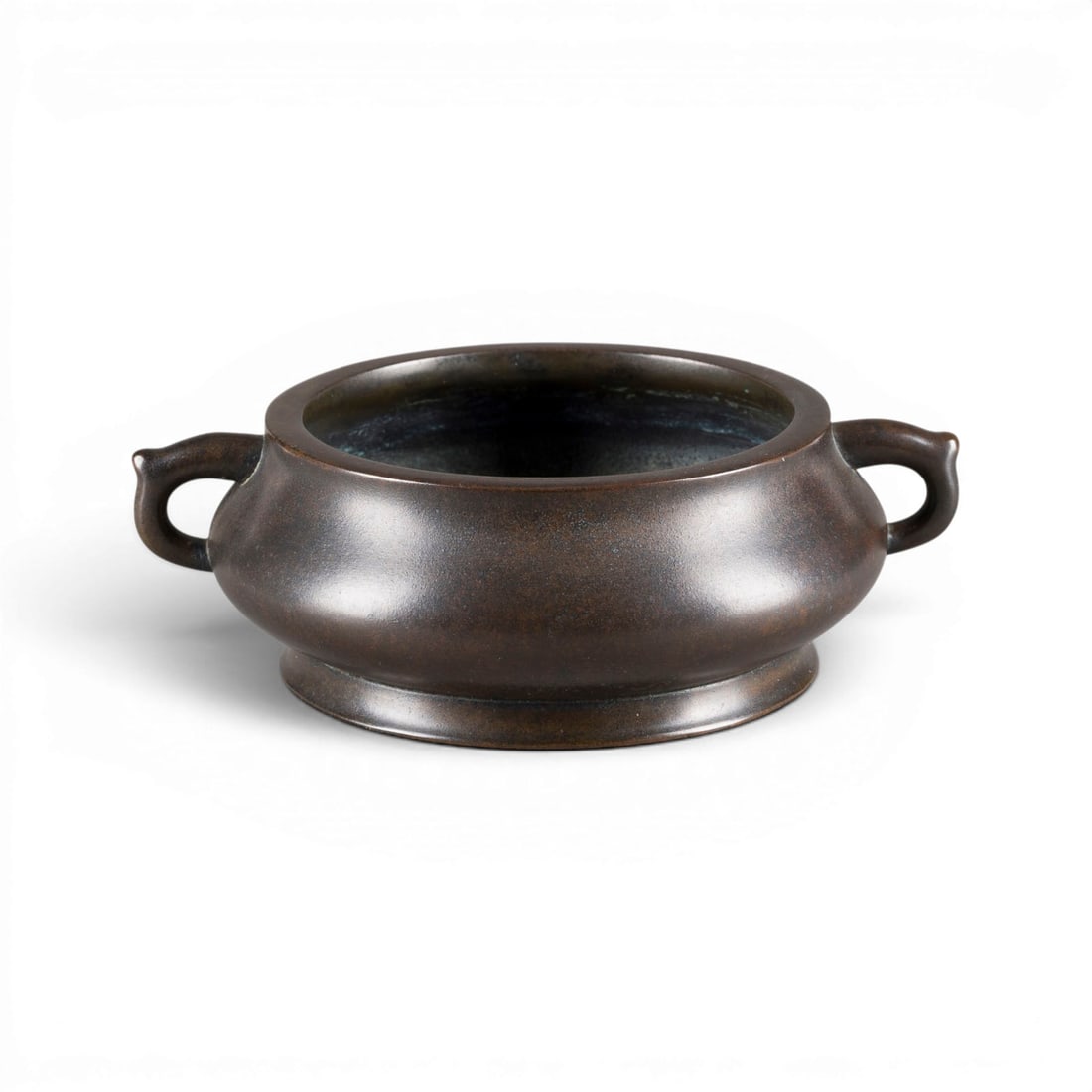 EIN RAEUCHERGEFAESS AUS BRONZE (1 of 2)