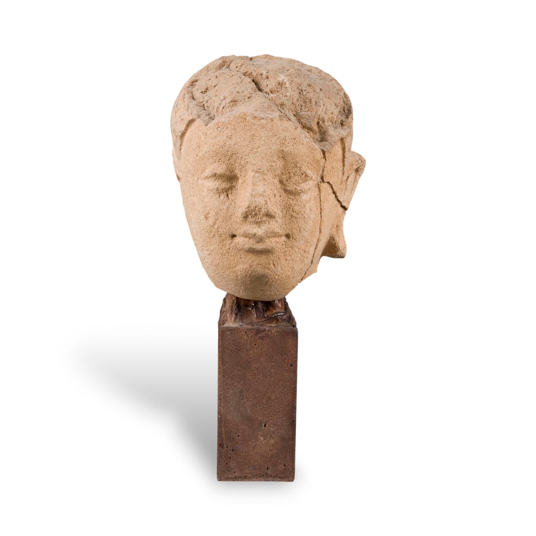 EIN STUCKKOPF DES BUDDHA (1 of 1)