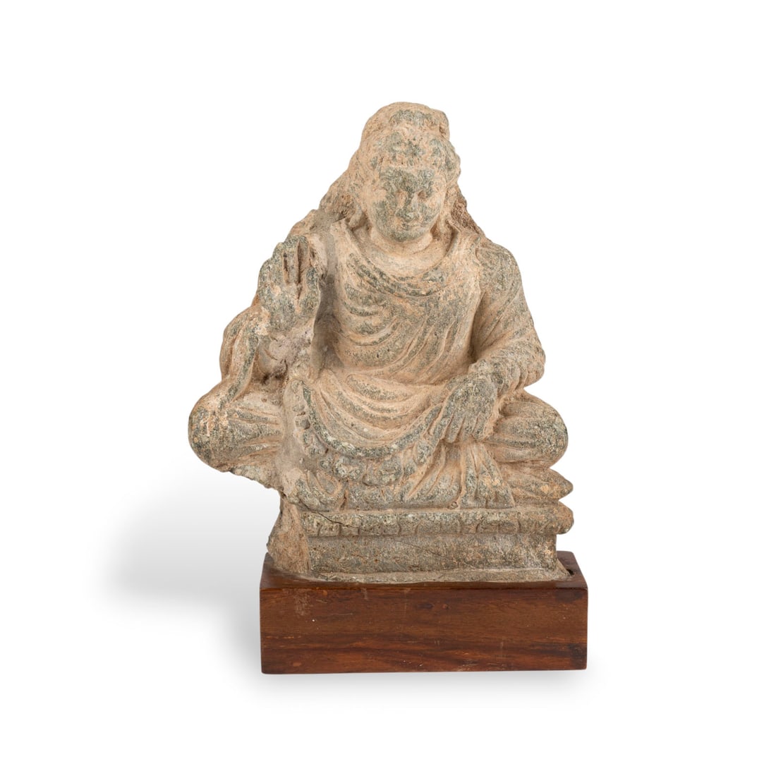 EINE FIGUR DES BUDDHA SHAKYAMUNI AUS GRAUEM SCHIEFER (1 of 5)