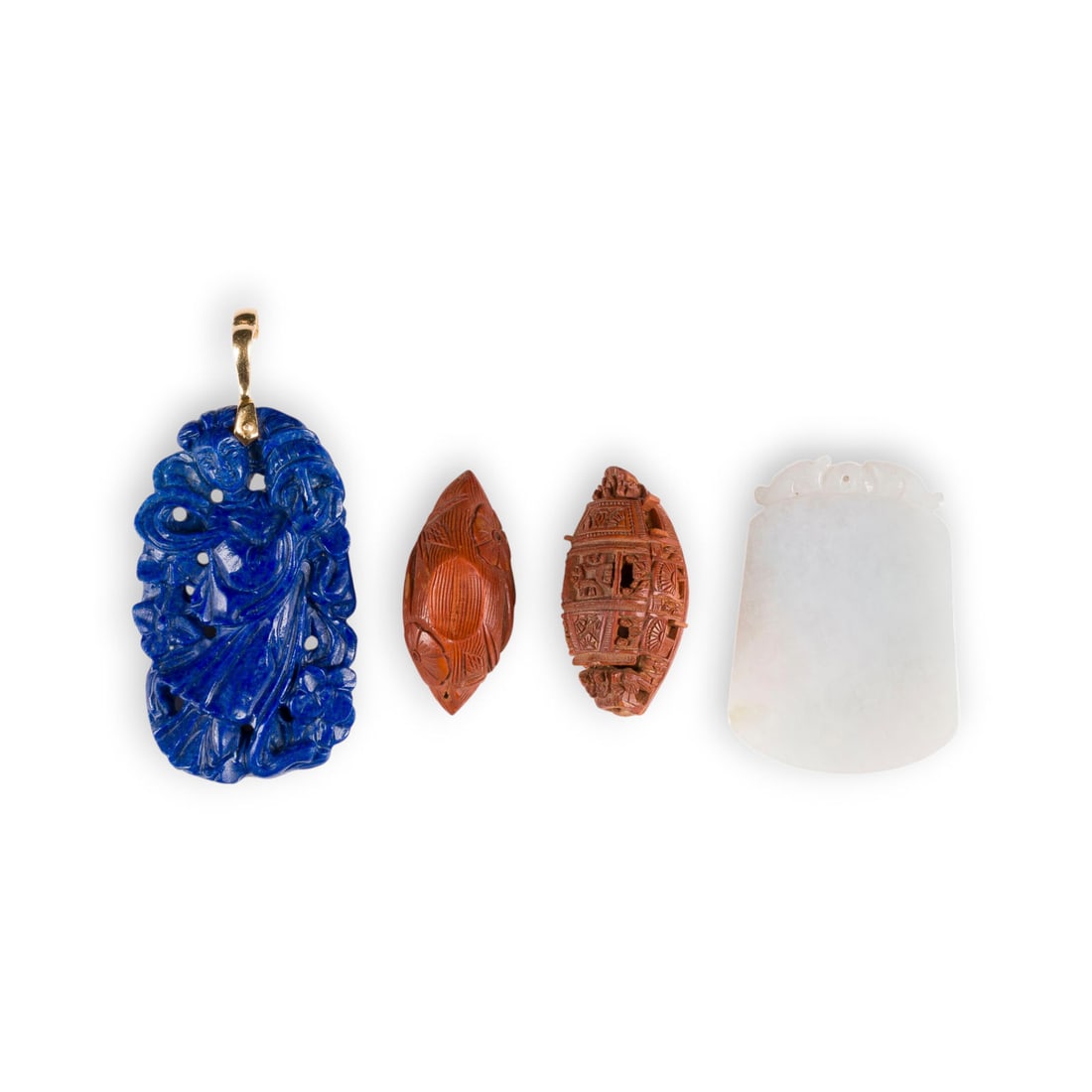 EIN KONVOLUT VON VIER CHINESISCHEN OBJEKTEN: A GROUP OF FOUR CHINESE OBJECTS China Jade/lapis lazuli/nut. Including a jade pendant, a lapis lazuli pendant with a 14k gold mount, and two nut carvings (hediao). With traces of use.EIN KONVOLUT VON 