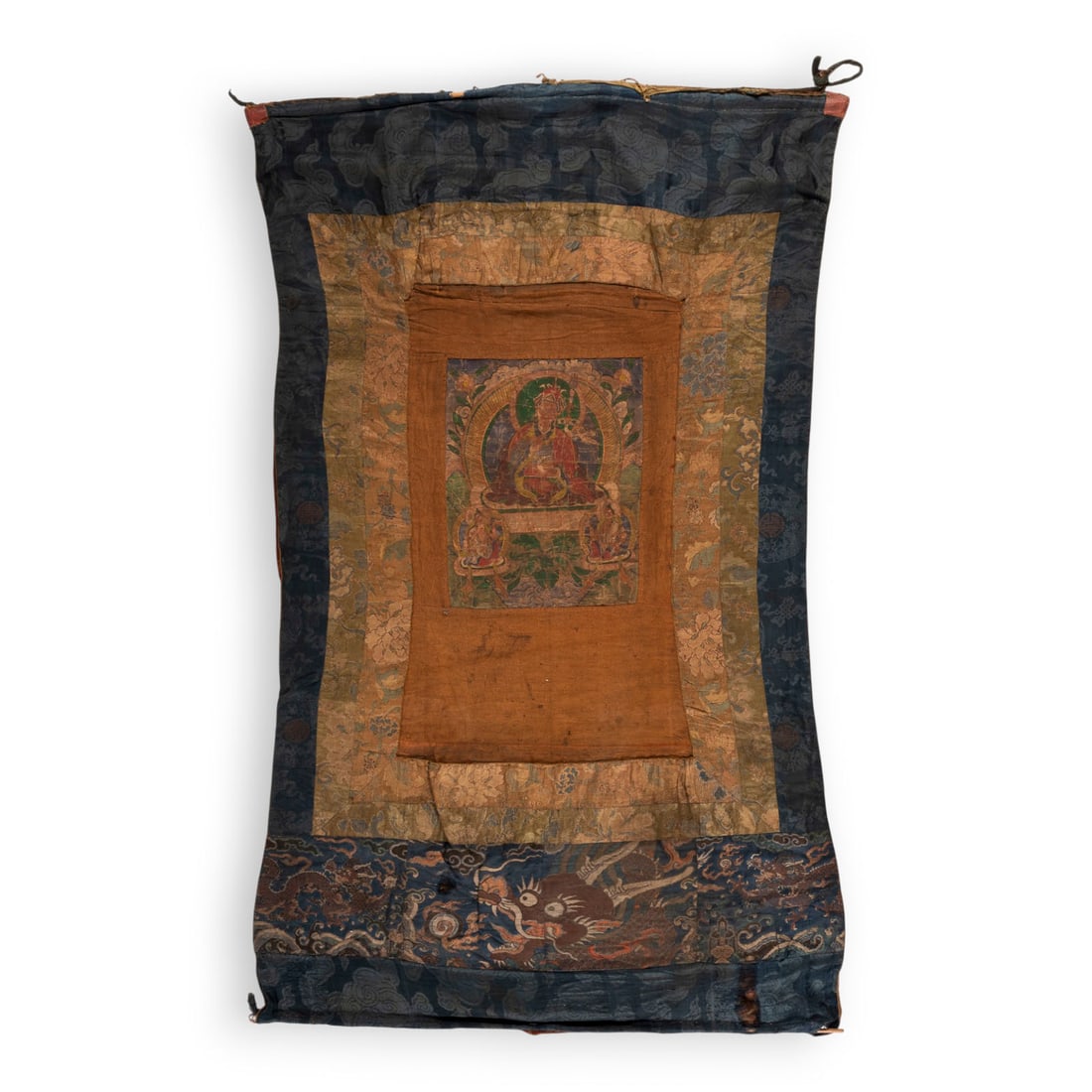 EIN THANGKA MIT DARSTELLUNG DES PADMASAMBHAVA (1 of 1)