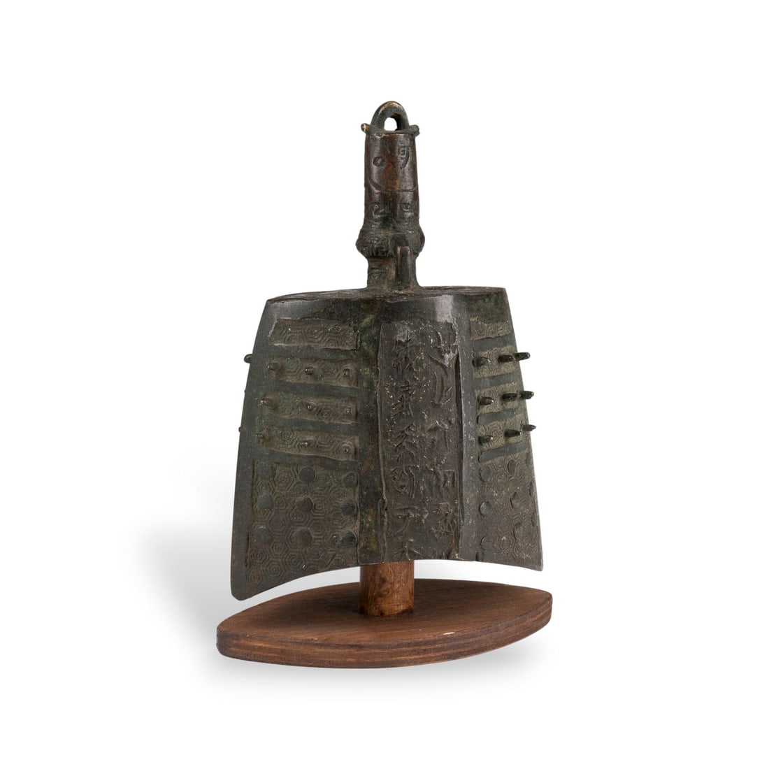 EINE BRONZEGLOCKE (ZHONG) MIT INSCRIPTION IM ARCHAISCHEN STIL (1 of 3)