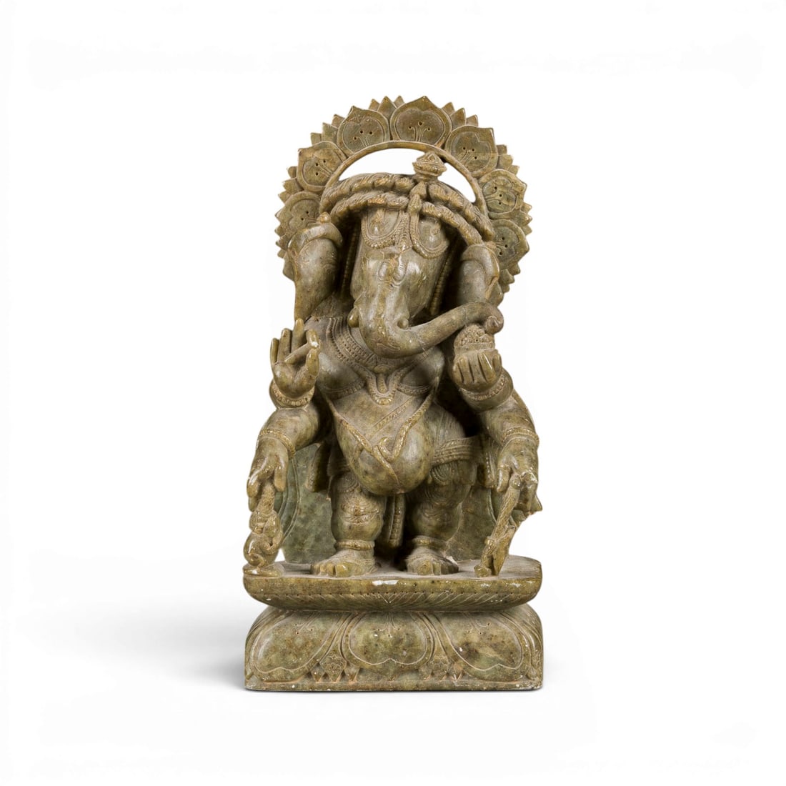 EINE GESCHNITZTE FIGUR DES GANESHA AUS STEIN (1 of 1)