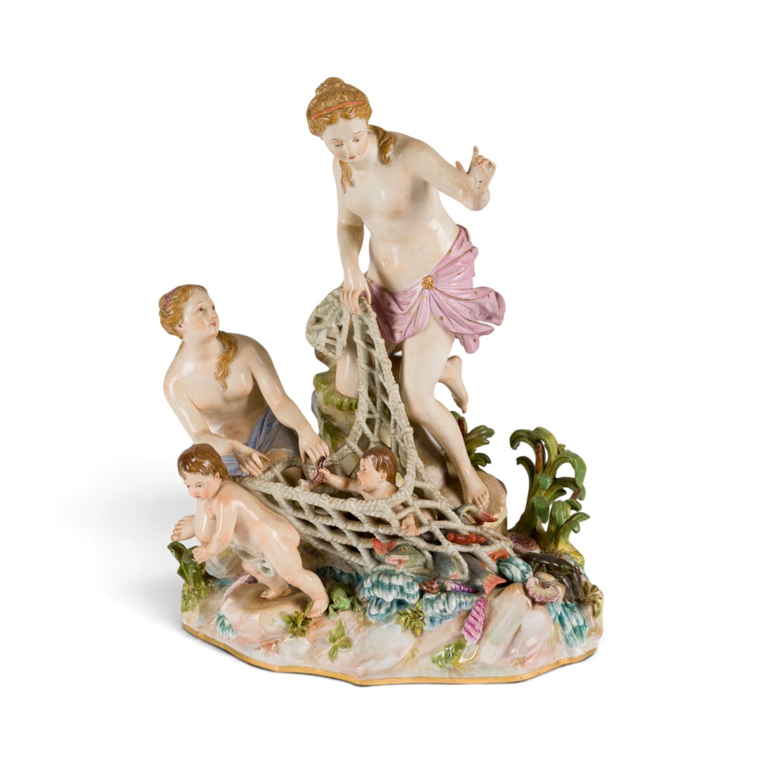 JOHANN JOACHIM KAENDLER | DER TRITONENFANG: JOHANN JOACHIM KAENDLER 1706 Fischbach/Arnsdorf - 1775 Meissen DER TRITONENFANG Deutsch, Meissen, 1850-1924 (Entwurf 1769) Porzellan, polychrome Malerei, dezente Goldstaffage. H. 32,5 cm.