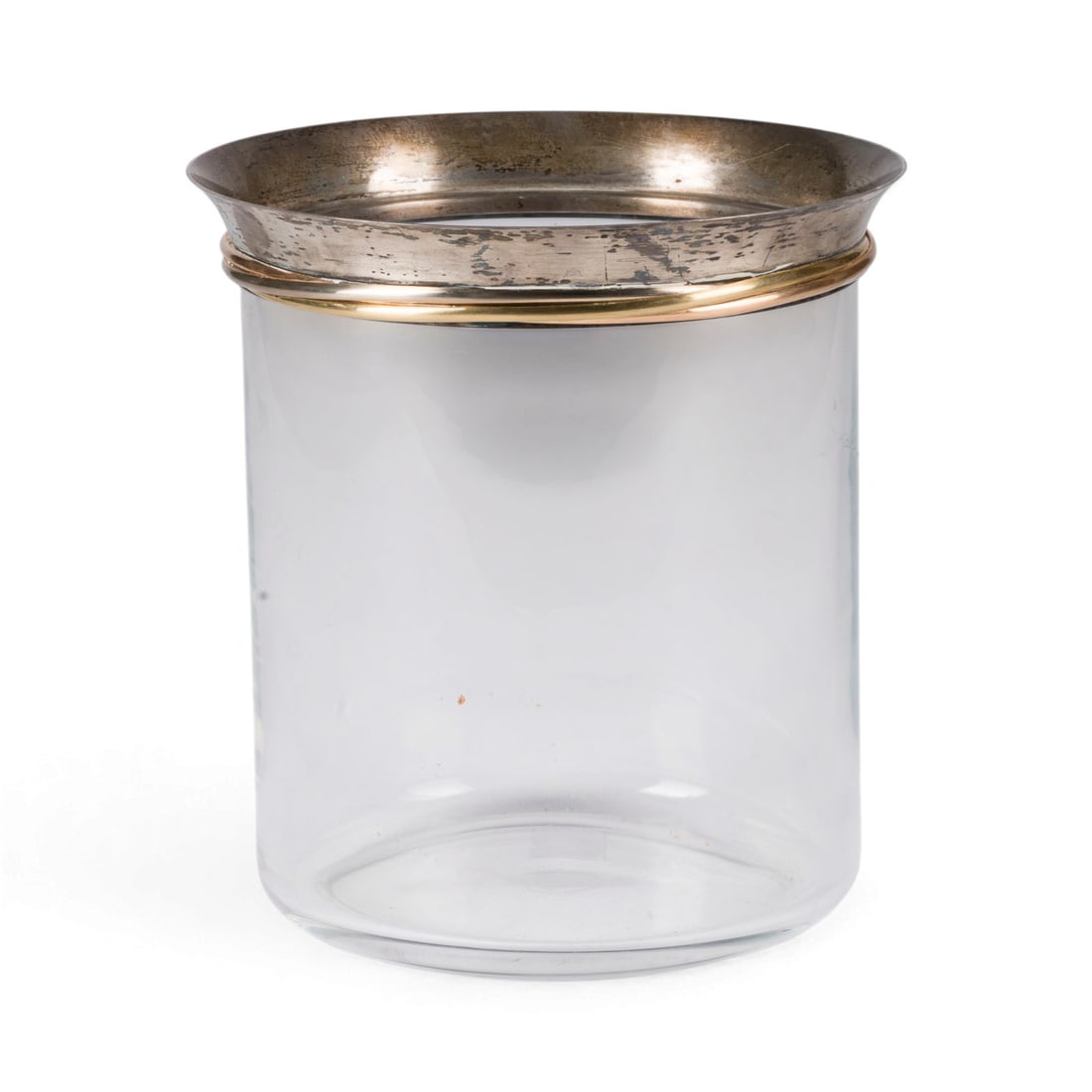 | WEINKUeHLER VON CARTIER: WEINKUeHLER VON CARTIER Frankreich, Paris, Cartier, ab 1925 Farbloses Glas, 925er Silbermontierung, teilweise vergoldet. Gew. 240 g., H. 19,5 cm. Punziert mit Feingehalt '925', 'Made in France',