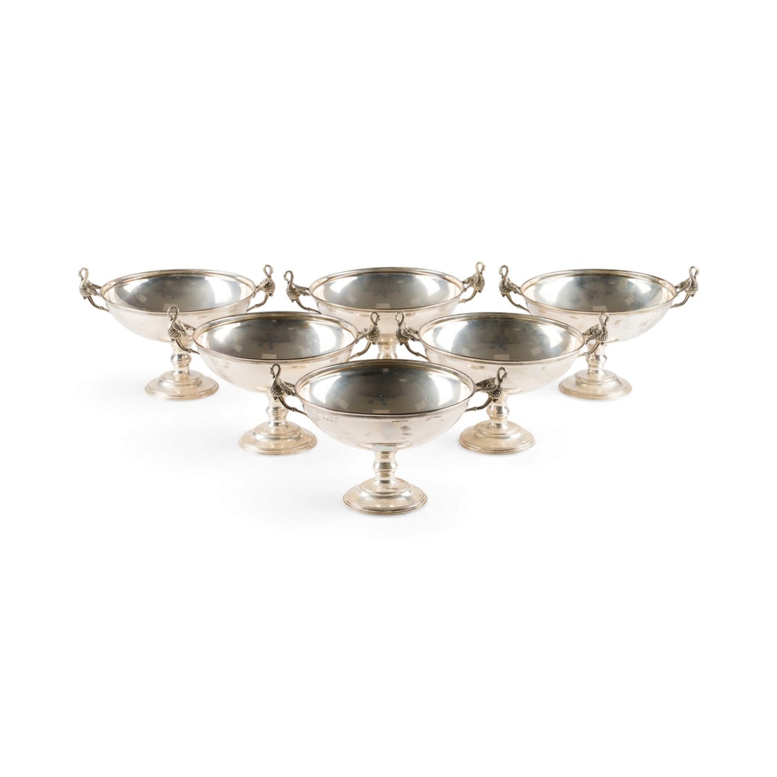 | SECHS SCHALEN: SECHS SCHALEN 20. Jh. 925er Silber. Ges.-Gew. 1875 g, H. 13,5 cm, D. 16,5 cm. Punziert mit Feingehalt '925', 'MK'. Gebrauchsspuren.SECHS SCHALEN 20. Jh. 925er Silber. Ges.-Gew. 1875 g, H. 13,5 cm, D.