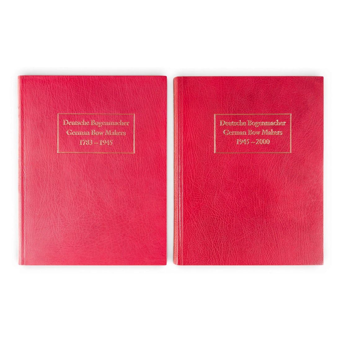 | DEUTSCHE BOGENMACHER DELUXE BAND - GRUeNKE, SCHMIDT, ZUNTERER: GERMAN BOW MAKERS (DELUXE EDITION) - GRUeNKE, SCHMIDT, ZUNTERER Stuttgart, 2000 Two-volume deluxe edition in the original slipcase, hand-bound. Approx. 30 x 25 cm. Hand-signed; copy no. 9 of 200. This