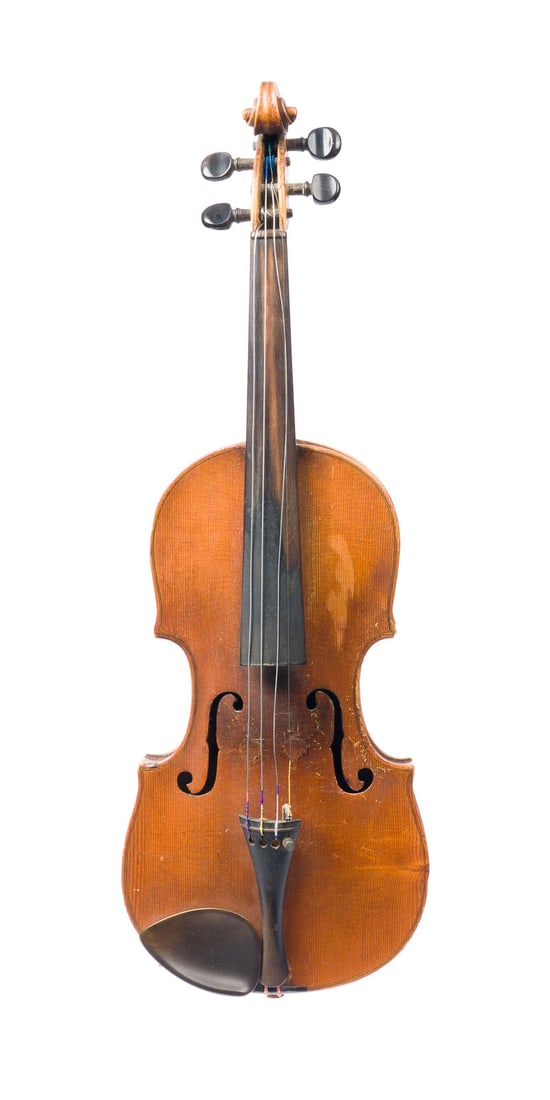 | VIOLINE BEZ. 'FRANCESCO RUGERI': VIOLINE BEZ. 'FRANCESCO RUGERI' Early 20th century. One-piece spruce top and maple back, brown varnish, with case. 4/4 violin, l. 59 cm, body l. 36 cm. Handwritten violin label: Franecesco Rugeri in