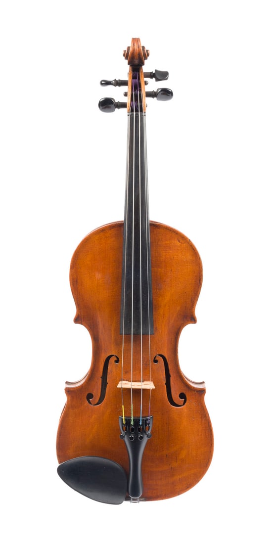 | VIOLINE 'REINHOLD GRIEBENOW' UND VIOLINBOeGEN 'DOeRFLER': VIOLIN 'REINHOLD GRIEBENOW' AND VIOLIN BOWS 'DOeRFLER' Probably Brandenburg, 1926 Two-piece spruce top and maple back, light brown varnish, with bag. L. approx. 59 cm, body length 35.6 cm. Violin labe