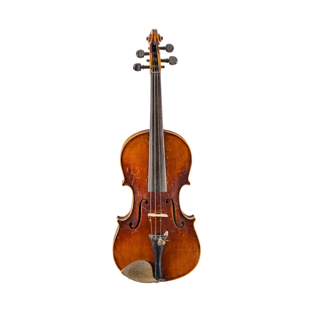 | 7/8 VIOLINE 'LEANDER PAUL SCHUSTER': 7/8 VIOLIN 'LEANDER PAUL SCHUSTER' Markneukirchen, circa 1900 Two-piece spruce top and maple back, dark brown-reddish varnish. 4/4 violin, length 57.5, body length 34.5 cm. Violin label: 'L.P. Schuste