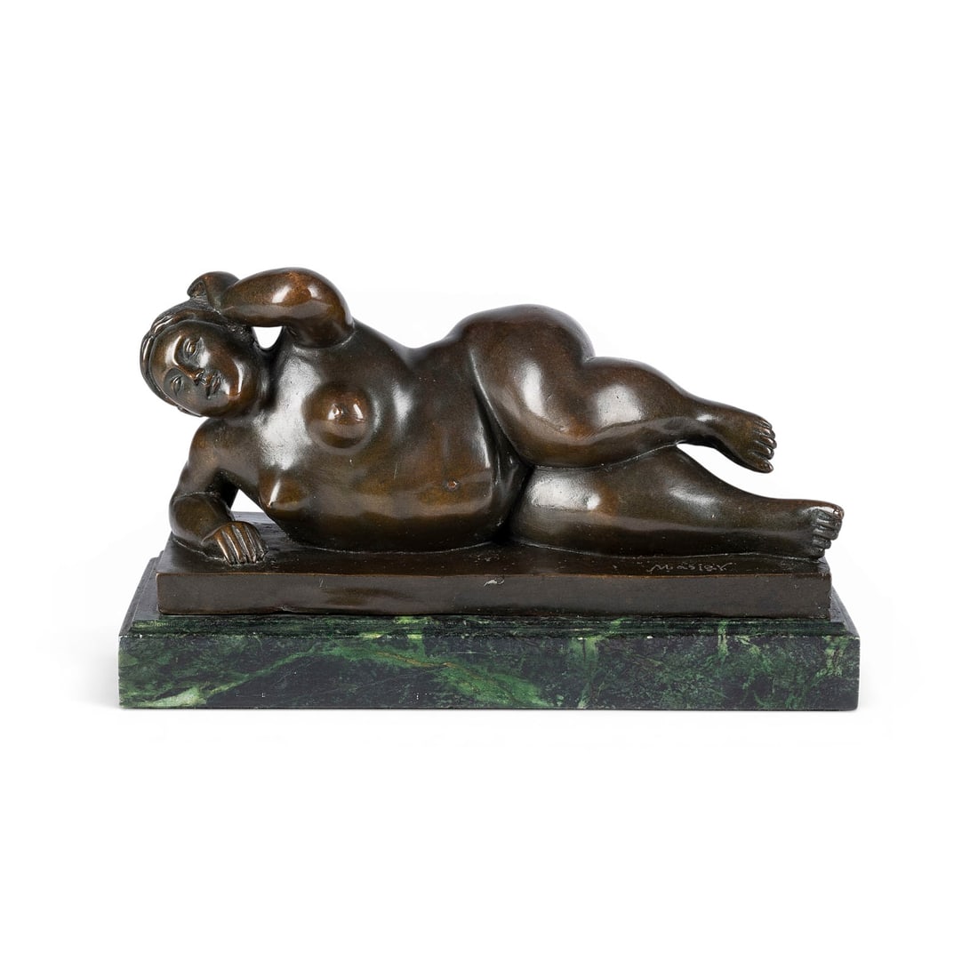 JEAN PIERRE MASIER | 'LIEGENDER FRAUENAKT': JEAN PIERRE MASIER 1878-1957 'RECLINING FEMALE NUDE' Bronze with dark brown patina, on a rectangular plinth and marble base (plinth height 3.5 cm). Total dimensions: H. 16 cm, W. 26 cm, D. 12 cm; weig