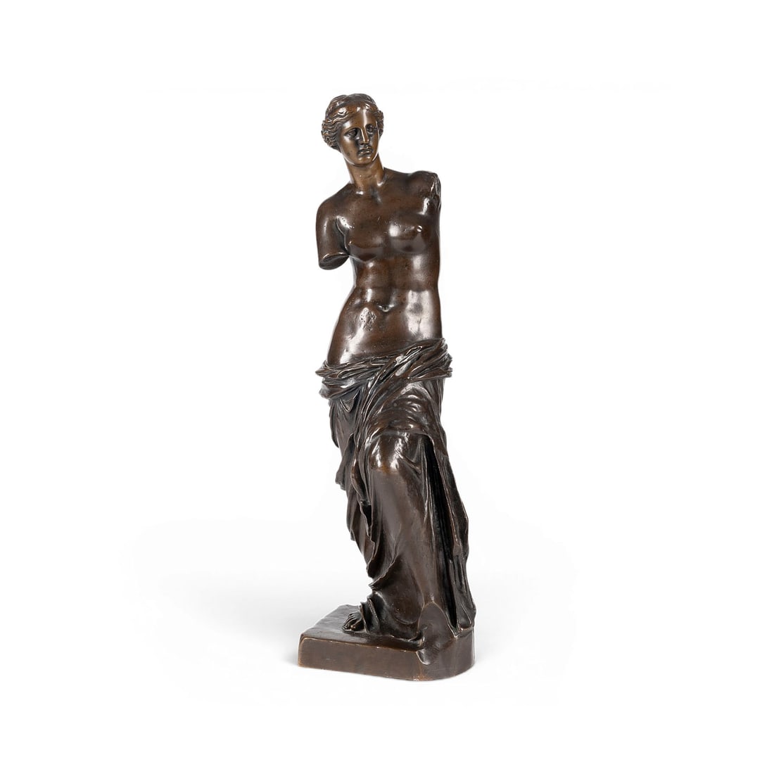 FRANZOeSISCHER BILDPLASTIKER | STEHENDE VENUS VON MILO (NACH ANTIKEM VORBILD): FRENCH SCULPTOR Active early 20th century STANDING VENUS DE MILO (AFTER THE ANTIQUE ORIGINAL) Bronze, dark patina. H. 47, W. 15, D. 15 cm; weight approx. 5.23 kg. Foundry mark 'F. Barbedienne Fondeur'