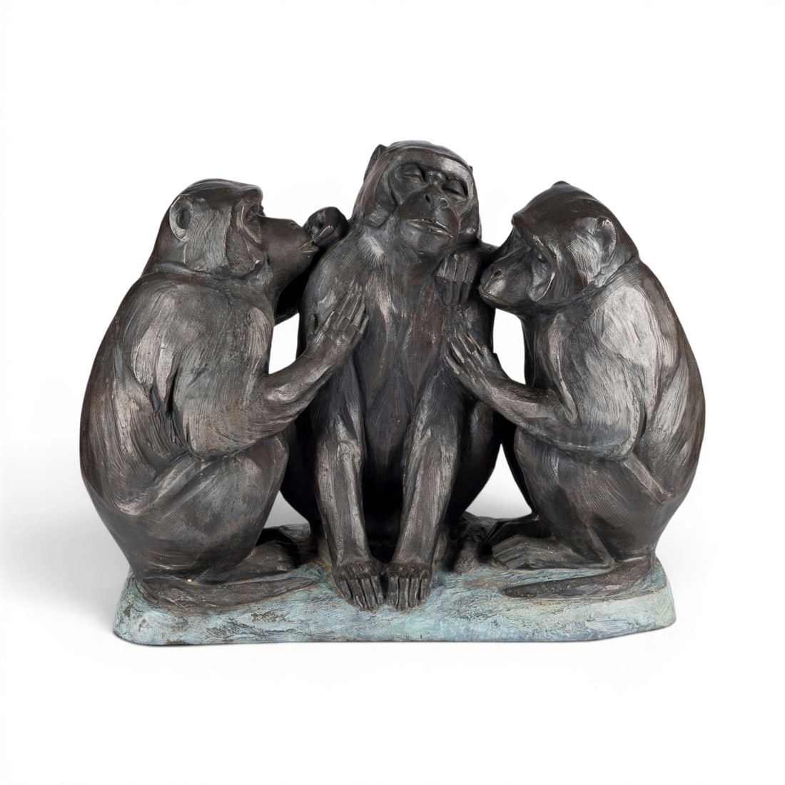 DEUTSCHER BILDPLASTIKER | DREI AFFEN (FELLPFLEGE / DIE DREI WEISEN AFFEN): GERMAN SCULPTOR Active in the 20th century THREE MONKEYS (GROOMING / THE THREE WISE MONKEYS) Bronze, dark brown patina. H 57, W 72, D 36 cm. Unsigned; attributed to Julius Schold (1881 Hamburg - 1962