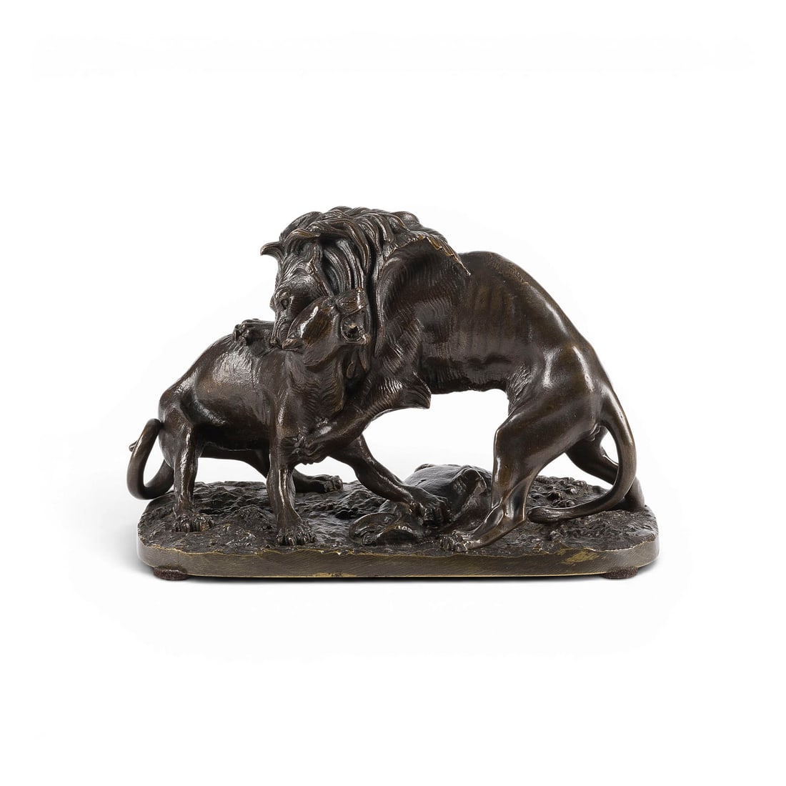 UNBEKANNTER BILDPLASTIKER | LOeWE UND LOeWIN IM KAMPF: UNKNOWN SCULPTOR Active 19th/20th century FIGHTING LION AND LIONESS Bronze, dark patina, on an oval plinth. H. 13, W. 19, D. 10 cm; weight approx. 1.73 kg. Unsigned; presumably a French sculptor. Mino