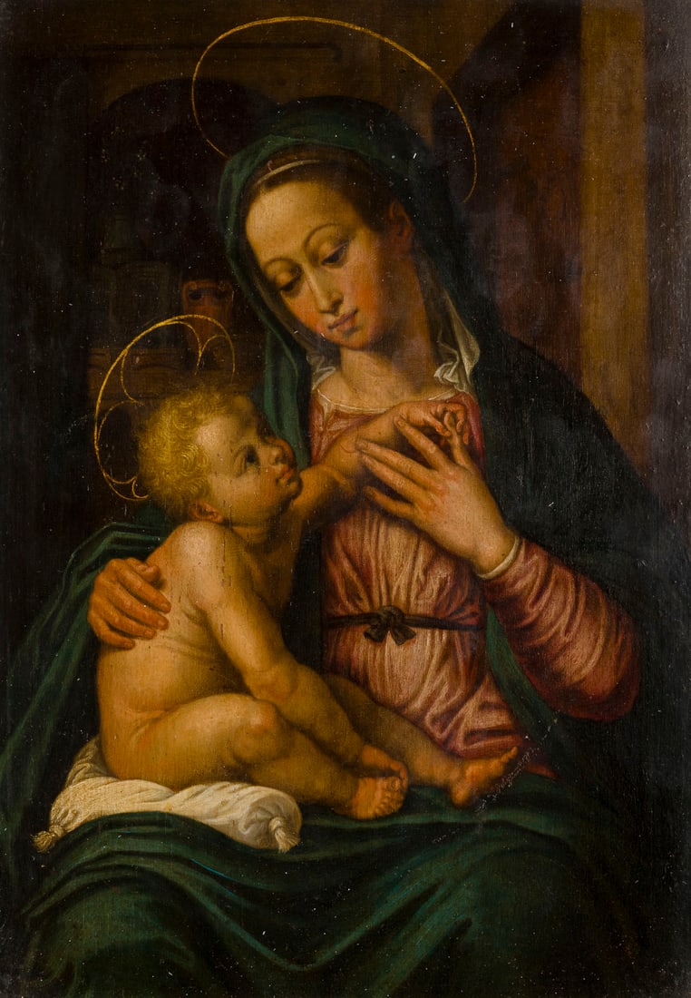 ITALIENISCHE SCHULE DES ENDE 16. / ANFANG 17. JH. | MADONNA MIT KIND: ITALIAN SCHOOL OF THE LATE 16TH, EARLY 17TH CENTURY MADONNA AND CHILD Oil on panel. 27 x 20 cm (F. 37.5 x 30 cm). Min. old rest., min. old retouching. Frame. Provenance: South German private collectio