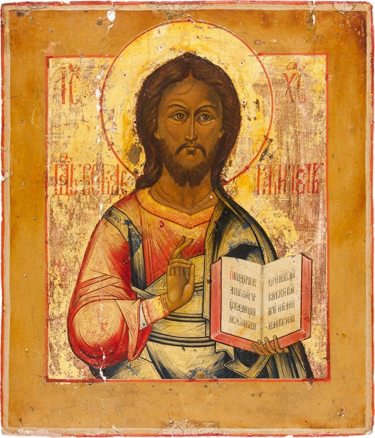 CHRISTUS PANTOKRATOR: CHRISTUS PANTOKRATOR Hartholzbrett. Tempera auf Kreidegrund, Nimbus und Hintergrund vergoldet, Gewandung mit Golddispersion. Partiell stark besch., min. rest., 35,5 cm x 31 cm. Russland, 19. Jh. CHRIS