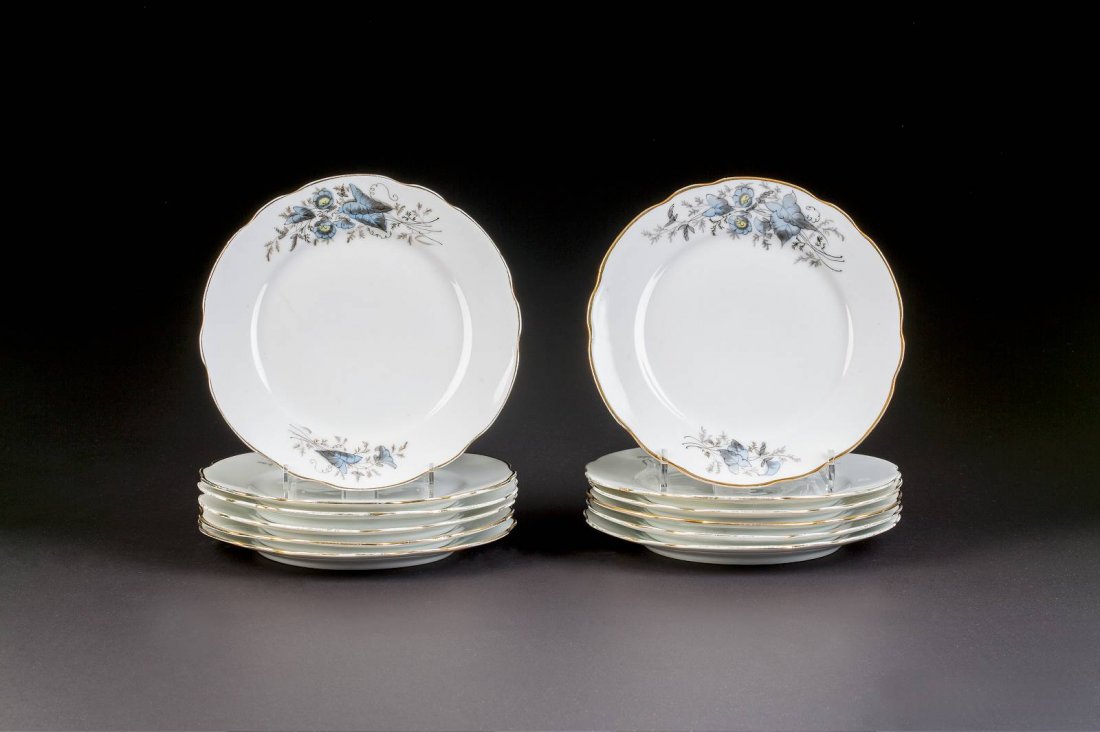 TWELVE PORCELAIN PLATES Russian, Dulevo, Kusnetzov (1 of 1)