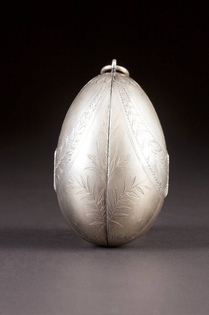 A SILVER PARCEL-GILT BOX Russian, St. Petersburg, Paul (1 of 1)