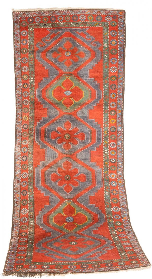 KASAK Kaukasus, um 1940 350 x 132 cm. Leichte (1 of 1)