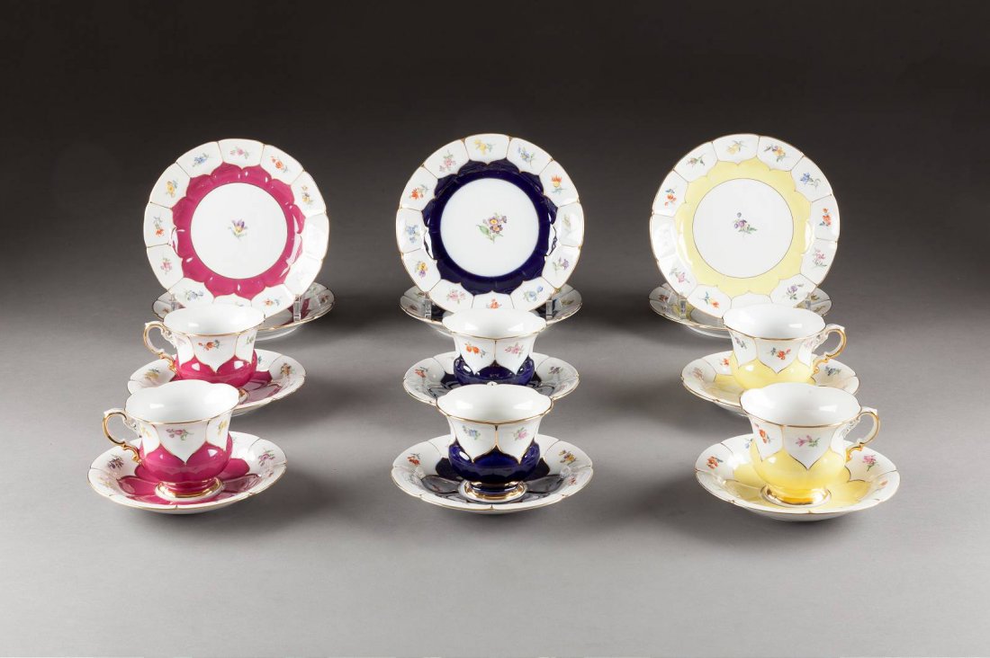 SECHS DREITEILIGE PRUNKGEDECKE Deutsch, Meissen, 2. (1 of 1)