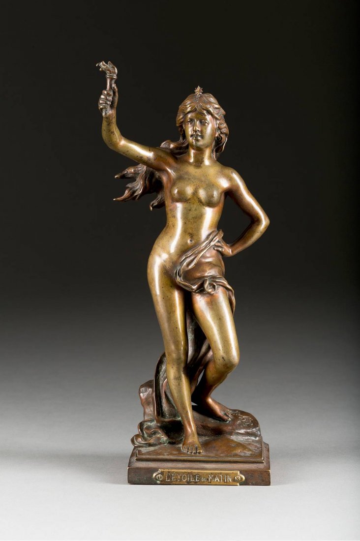 FRANZÖSISCHER BILDPLASTIKER Tätig 2. Hälfte 19. Jh. 'L': FRANZÖSISCHER BILDPLASTIKER Tätig 2. Hälfte 19. Jh. 'L' Étoile du Matin' (Morgenstern) Bronze, hell patiniert. H. 34 cm. Auf der Plinthe unleserlich bezeichnet 'J. Garnier' (?). Über einem rechte