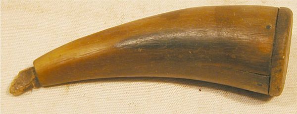 1800's Pistol Primer Powderhorn, 3 1/2"L: 1800's Pistol Primer Powderhorn, 3 1/2"L