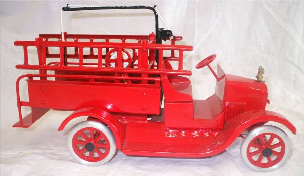 Cowdery Hook and Ladder, Very Rare, Mint Conditio: Cowdery Hook and Ladder, Very Rare, Mint Condition, Uplayed with, 14" Long