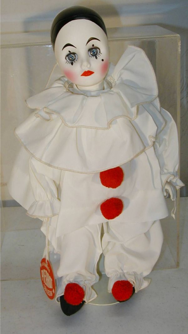 Effanbee 1978 Pierrot Collection Doll 15" With S: Effanbee 1978 Pierrot Collection Doll 15" With Stand