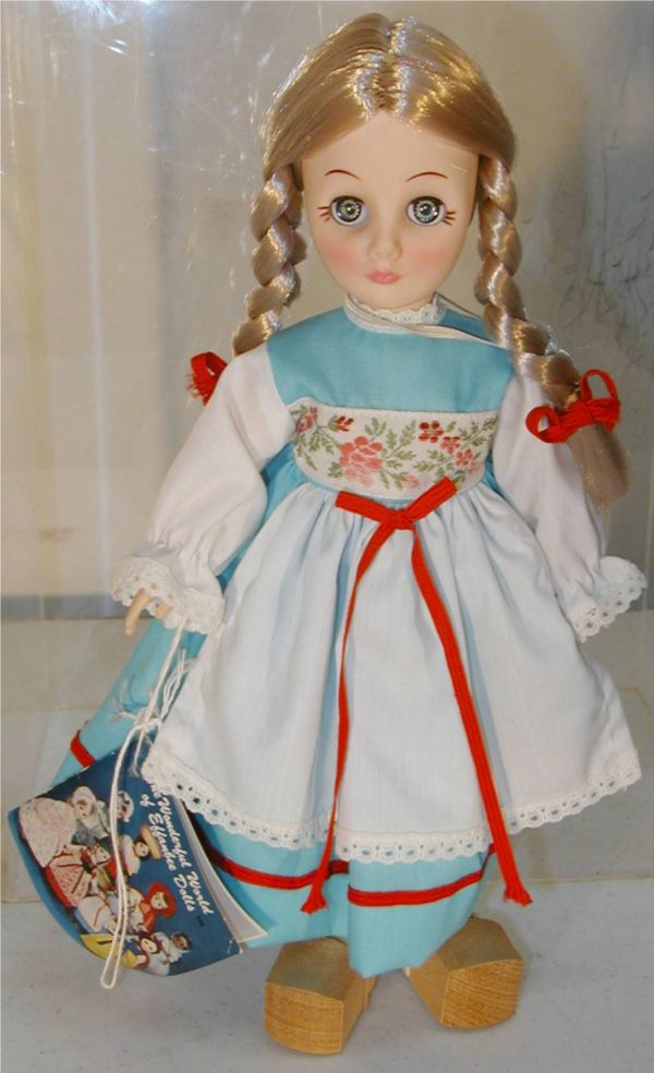 Effanbee Holland Doll 11" High: Effanbee Holland Doll 11" High