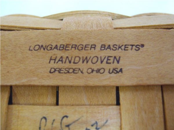 Longaberger 2002 Classic Little Market Basket & P - 2